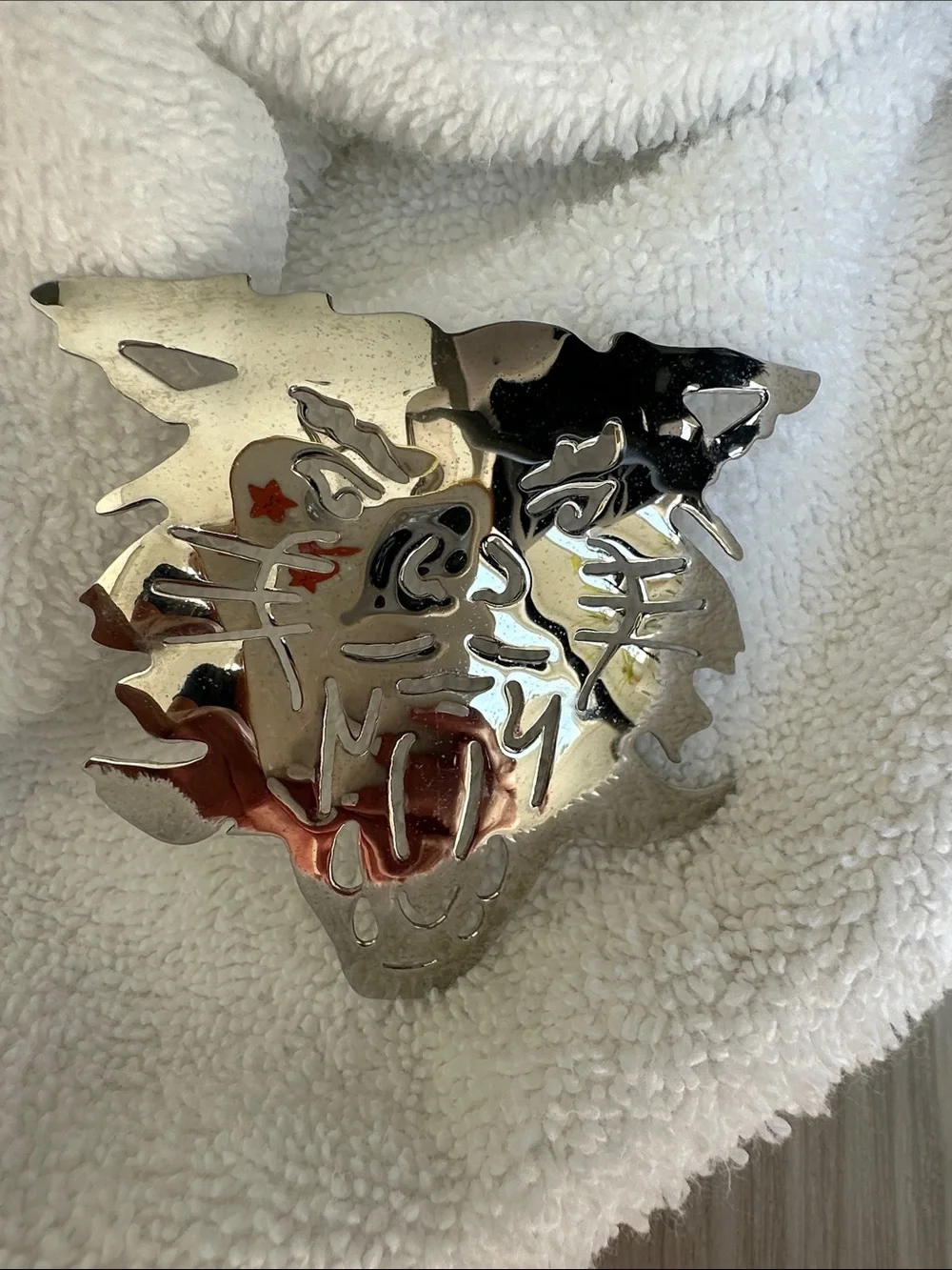 UK Silver-tone Wild Cat Head Pin Brooch - Statement Animal Lapel Accessory